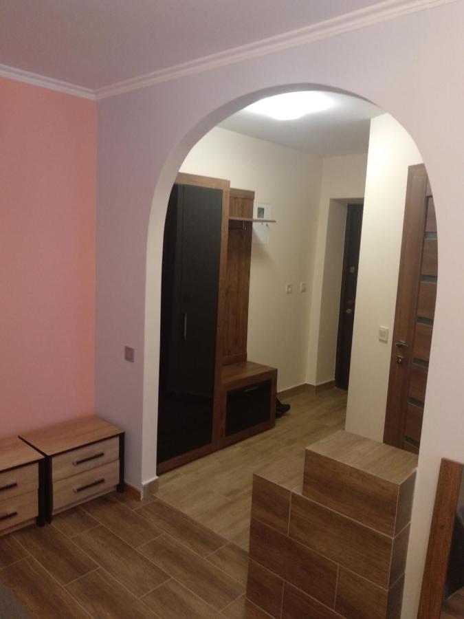 Apartment In The Center Ивано-Франковск Экстерьер фото